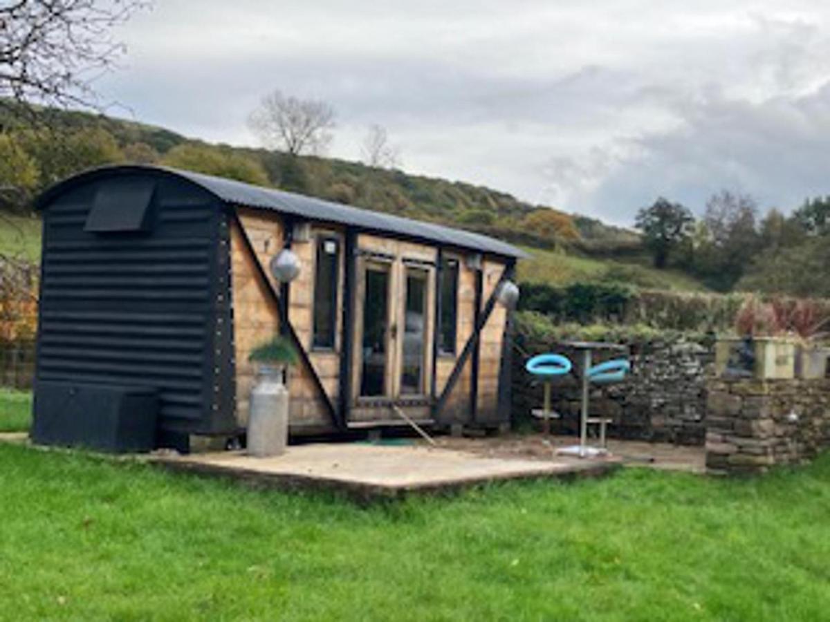 1 Bed Converted Railway Wagon Near Crickhowell Exterior foto
